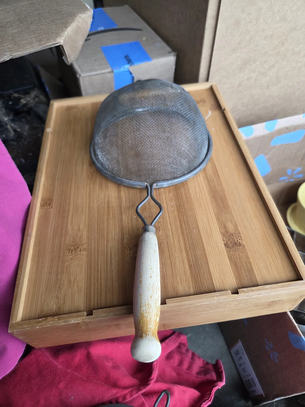 Vintage Style White Wooden Handle Kitchen Strainer Big